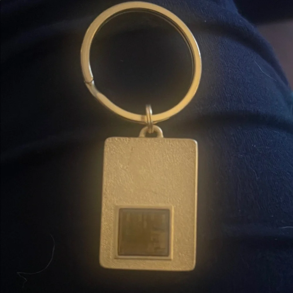 Intel inside Gold Pentium Keyring - Picture 2 of 3
